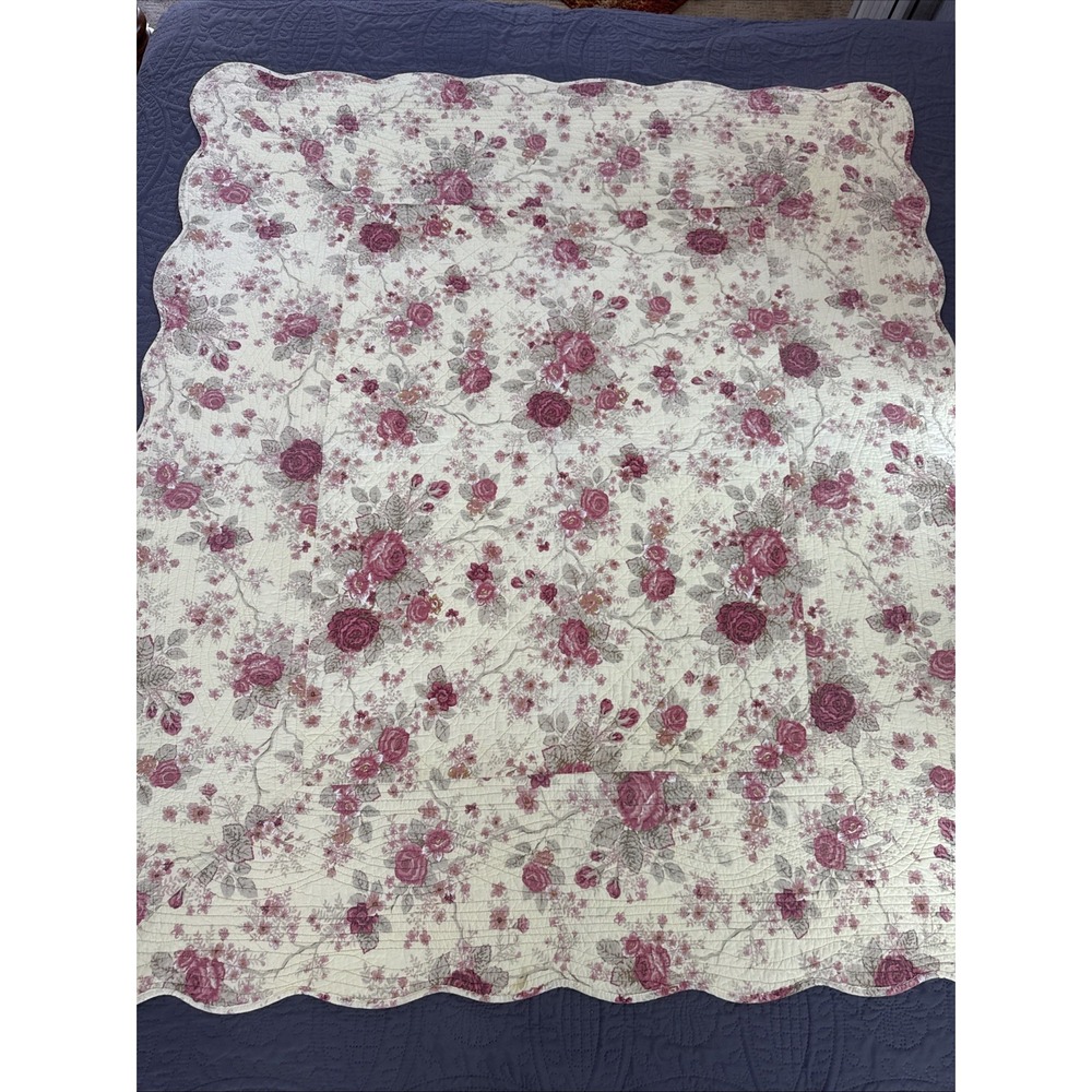 Antique Rose Pattern Quilt 50 x 60" Cream Rose Floral Lap Quilt Throw Blanket